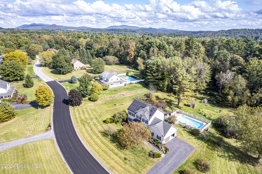 Photo of 25 Stonehurst Drive