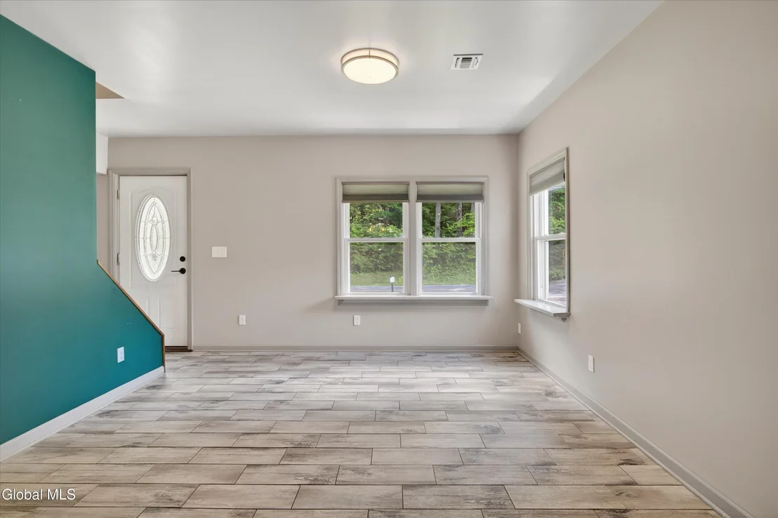 Photo of 162 Clamsteam Road