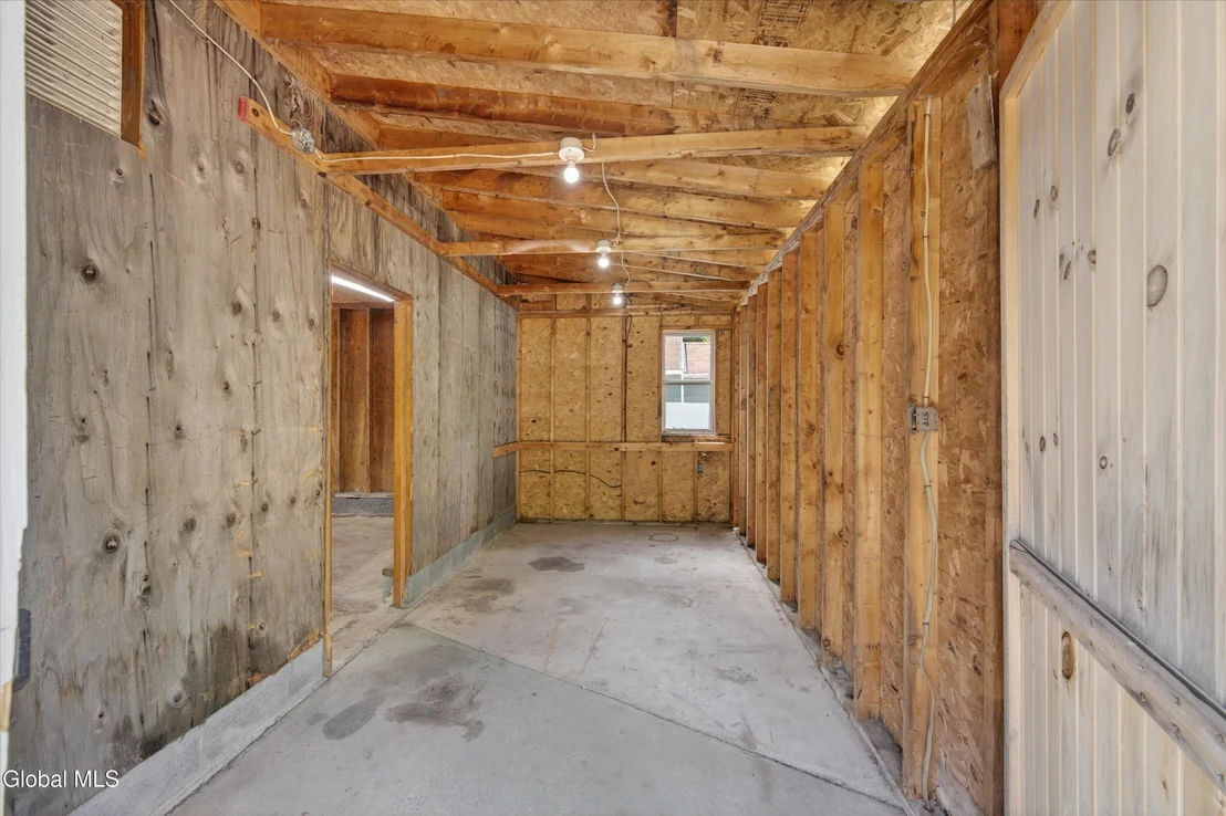 Photo of 162 Clamsteam Road