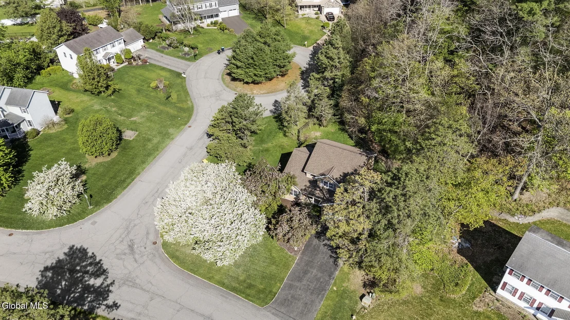 Photo of 107 Fox Run Drive