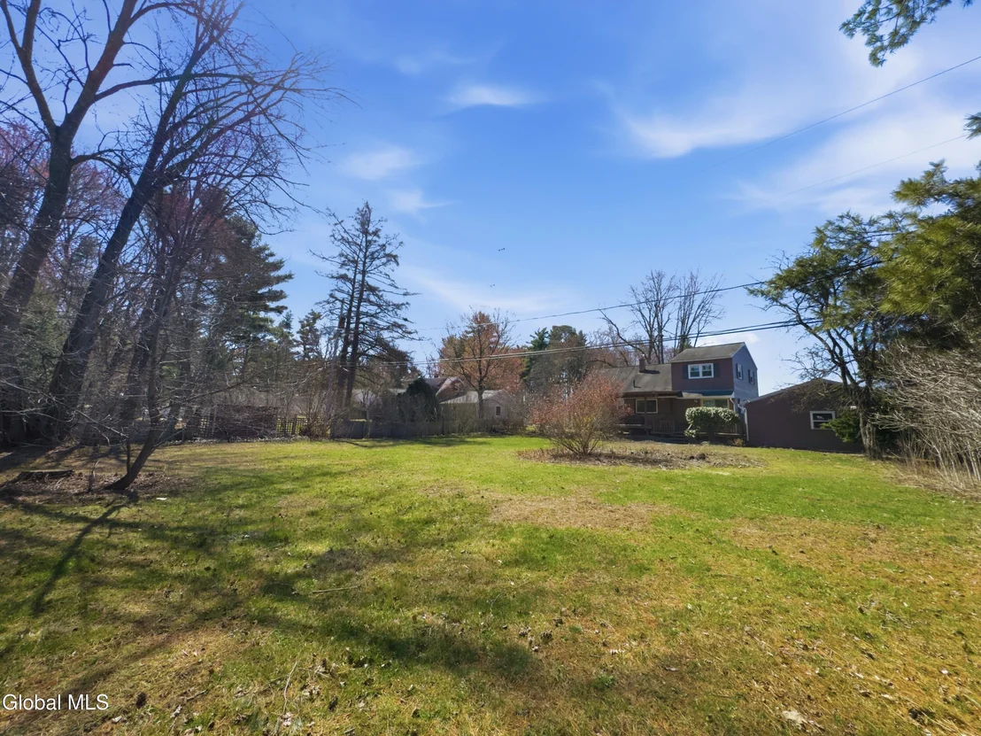Photo of 138 Birchwood Drive