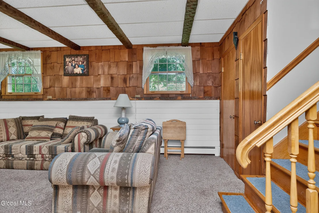 Photo of 137 Mammoth Spring Road