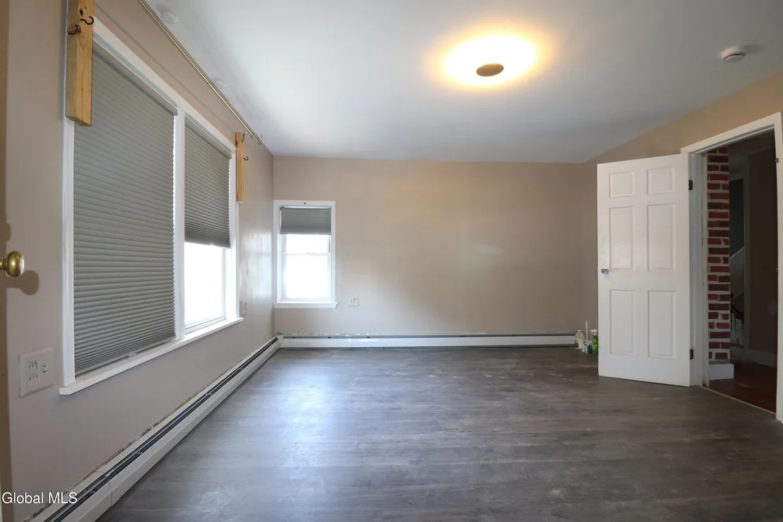 Photo of 417 Eleanor Street
