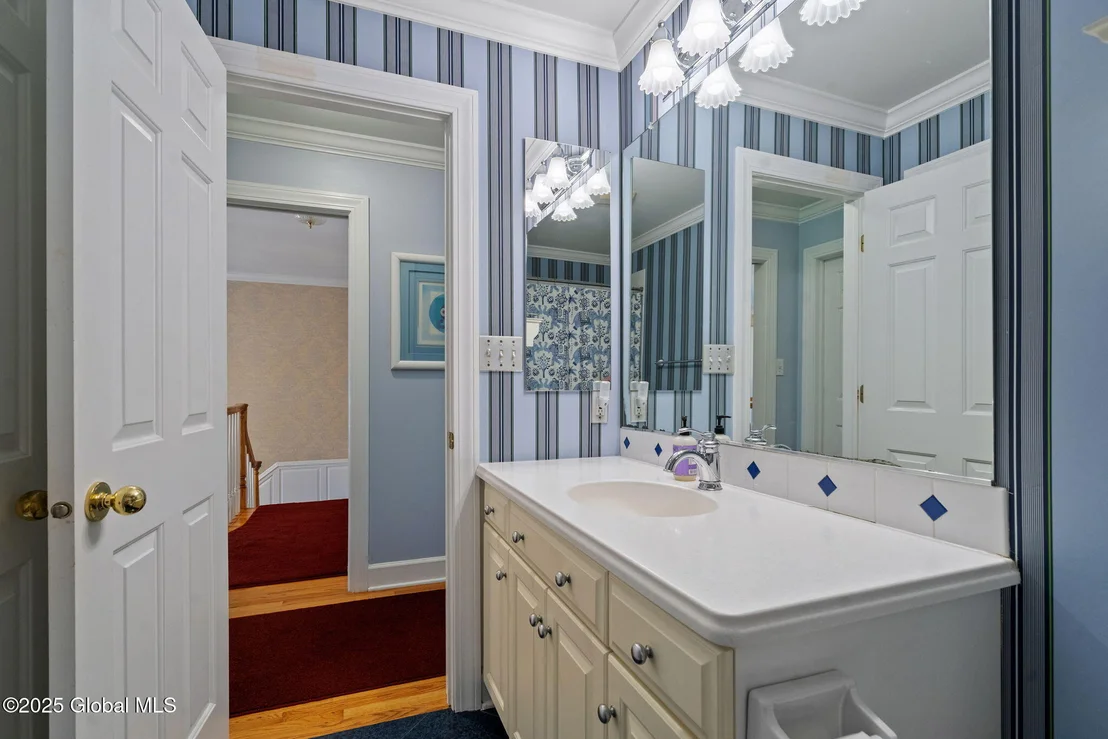 Photo of 428 Ridgehill Road