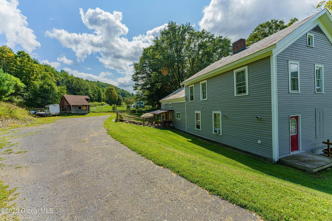 Photo of 1084 County Route 30