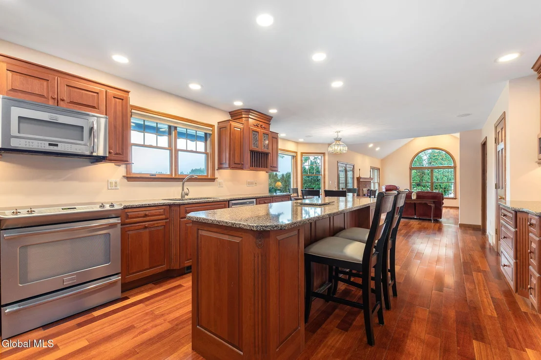 Photo of 3079 New Williamsburg Drive