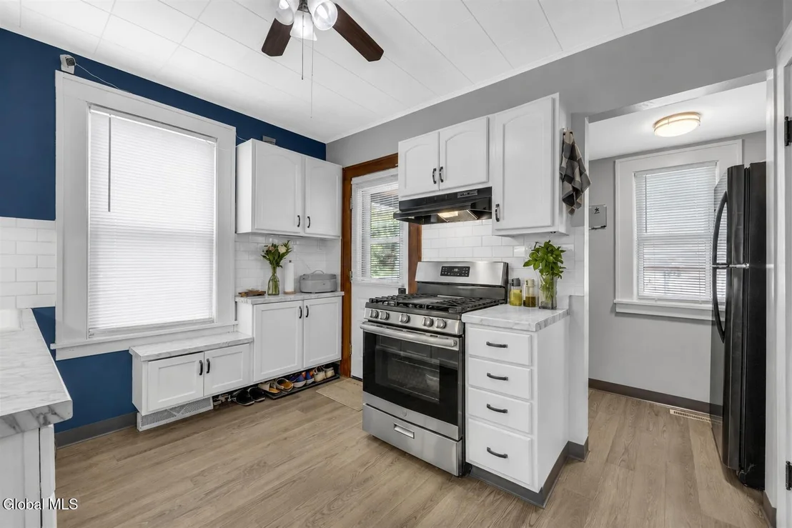 Photo of 2101 Colgate Place