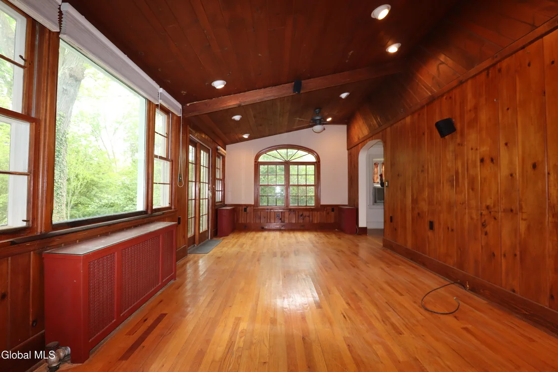 Photo of 2132 Niskayuna Drive