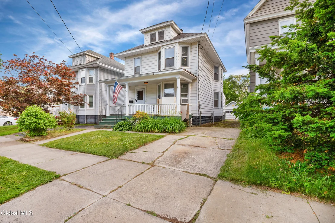 Photo of 1322 Alden Place