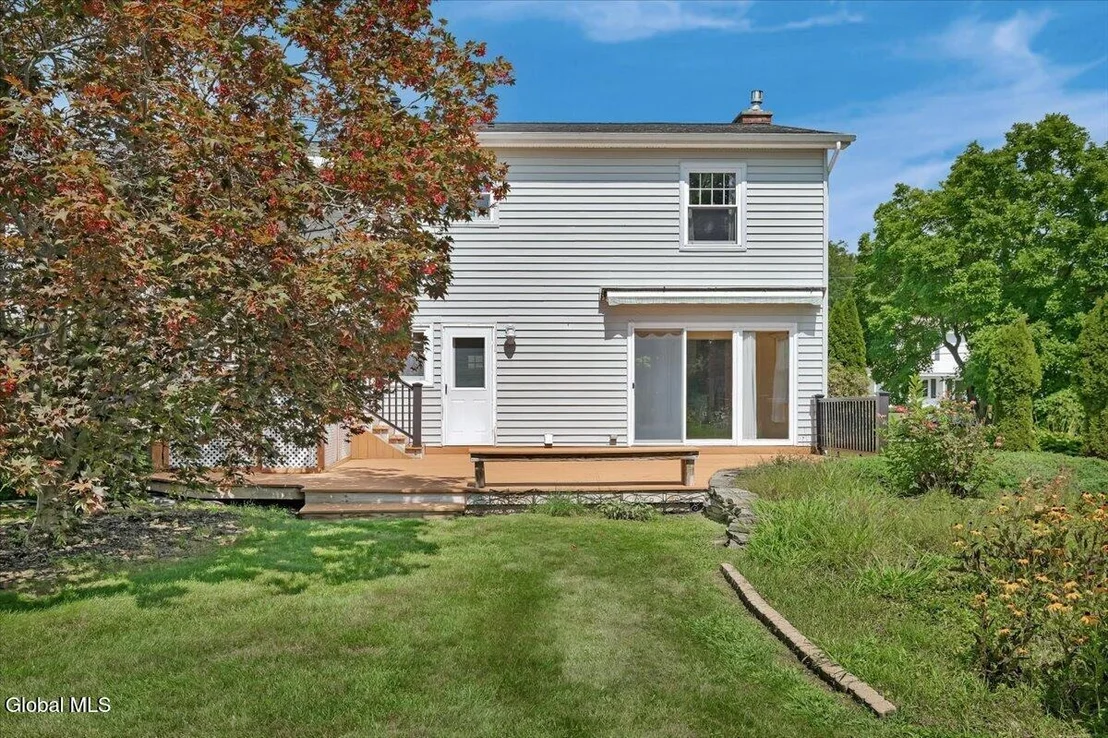 Photo of 109 Oakwood Drive