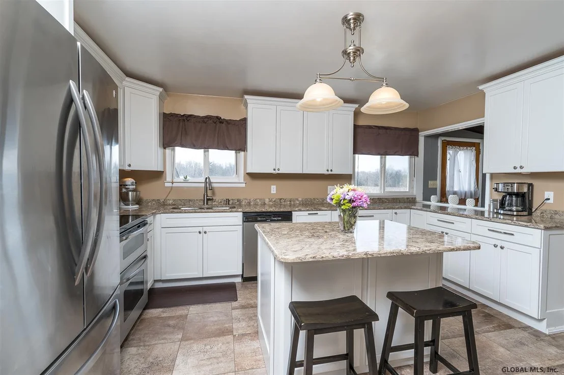 Photo of 2391 BROOKVIEW Road