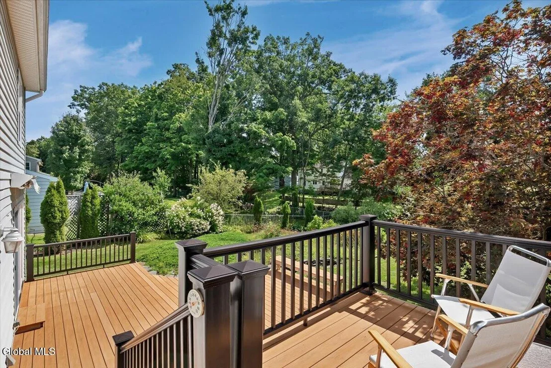 Photo of 109 Oakwood Drive