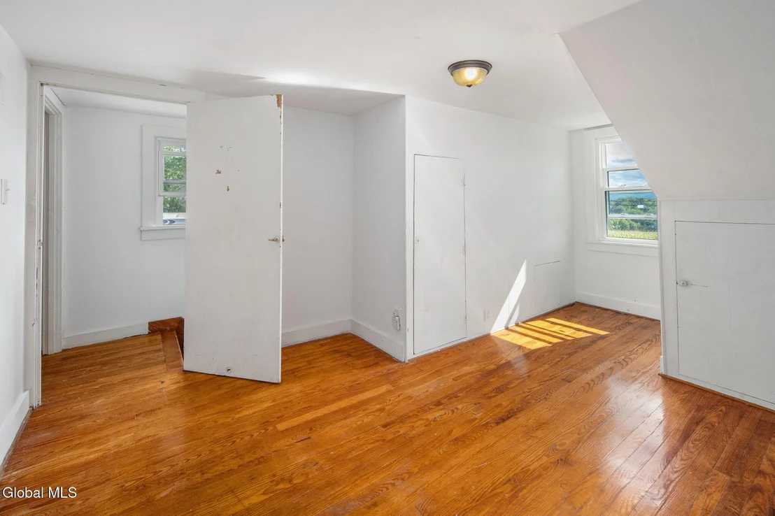 Photo of 223 Grovenors Corners Road