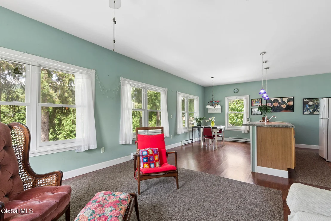 Photo of 102 Pleasant Avenue