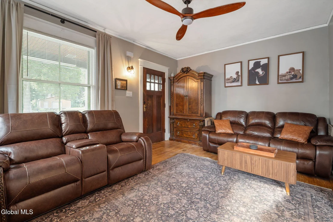 Photo of 246 Riverside Place