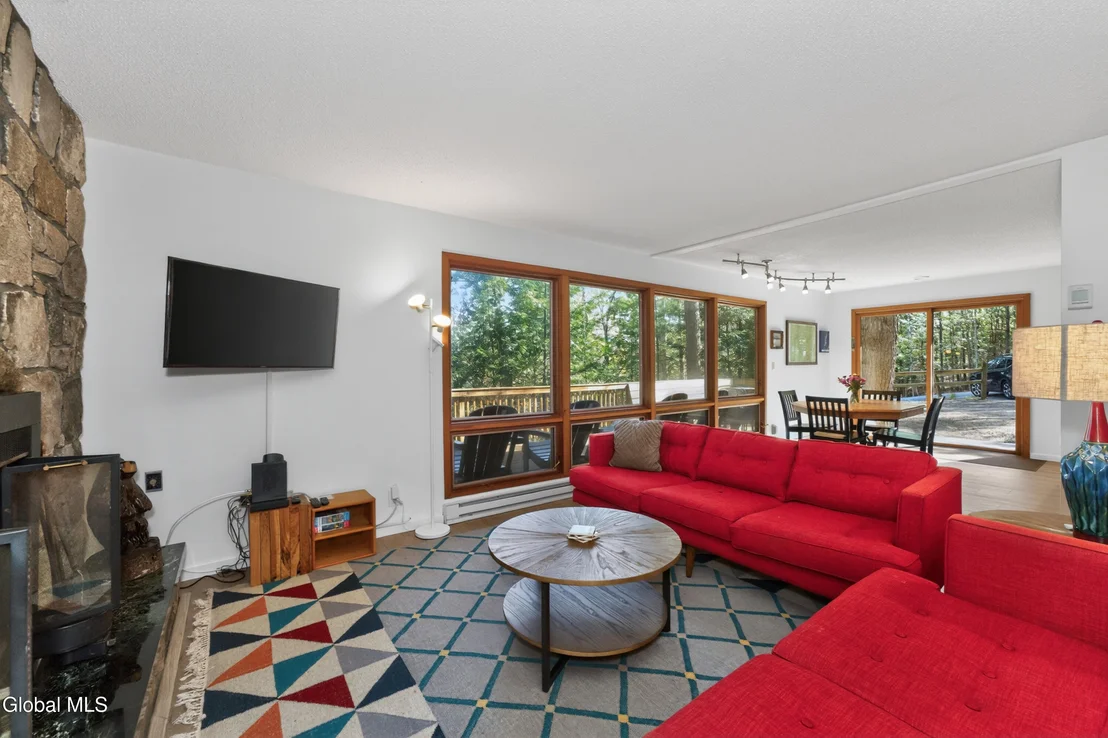Photo of 55 Lakeview Drive