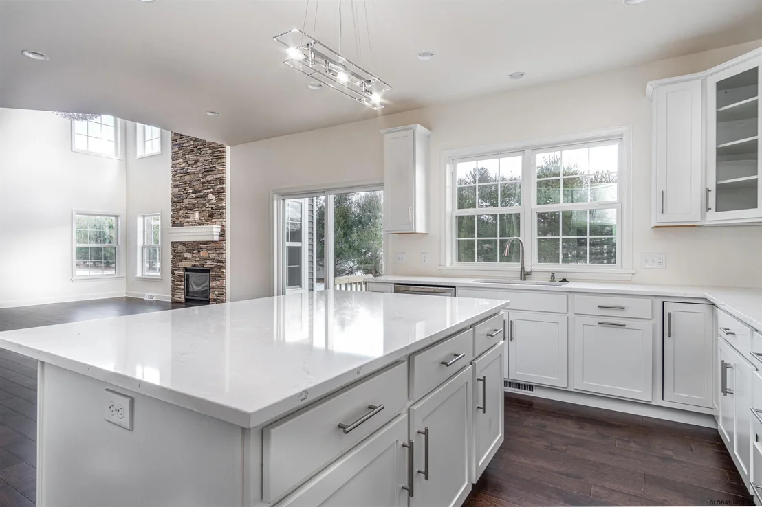 Photo of 23 PINE HOLLOW Drive