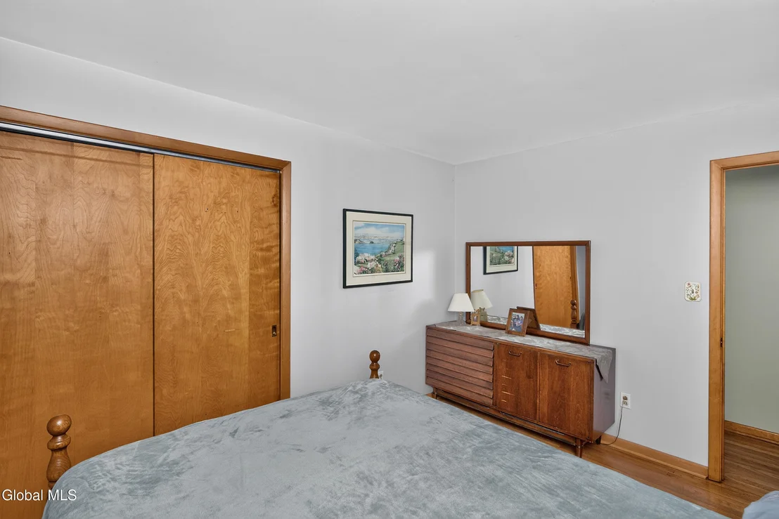 Photo of 137 Mammoth Spring Road