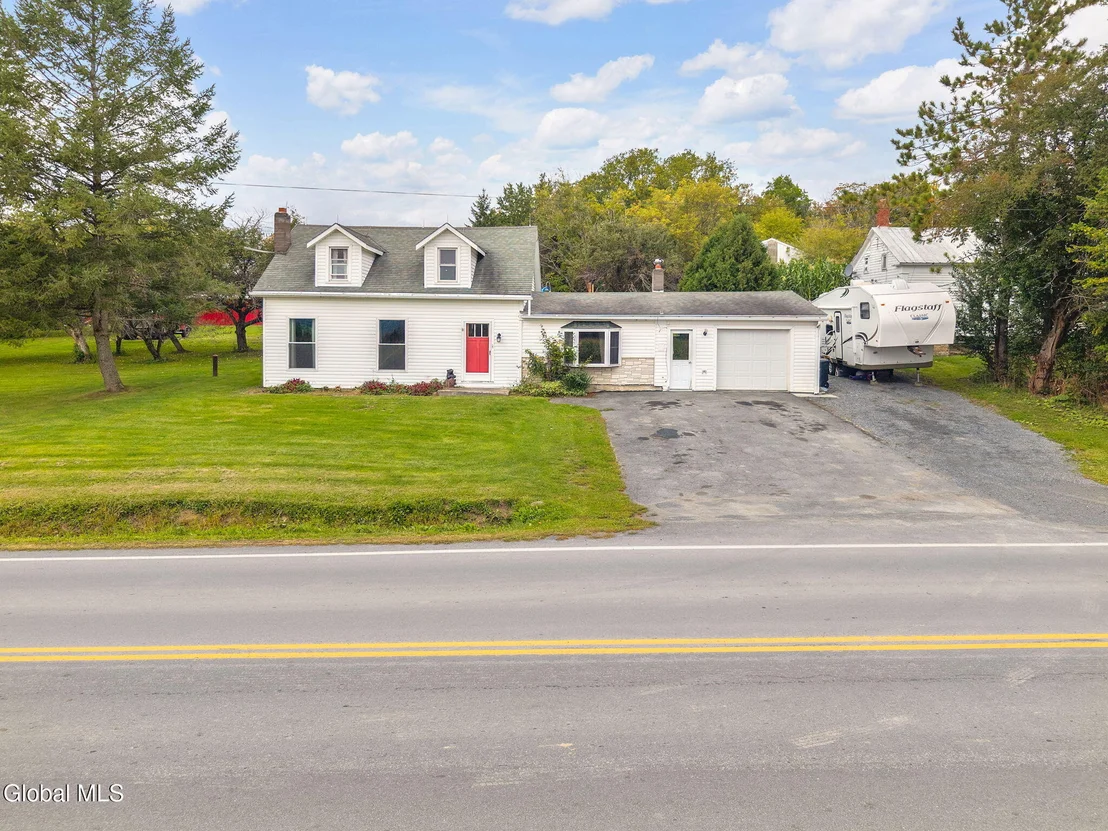 Photo of 223 Grovenors Corners Road