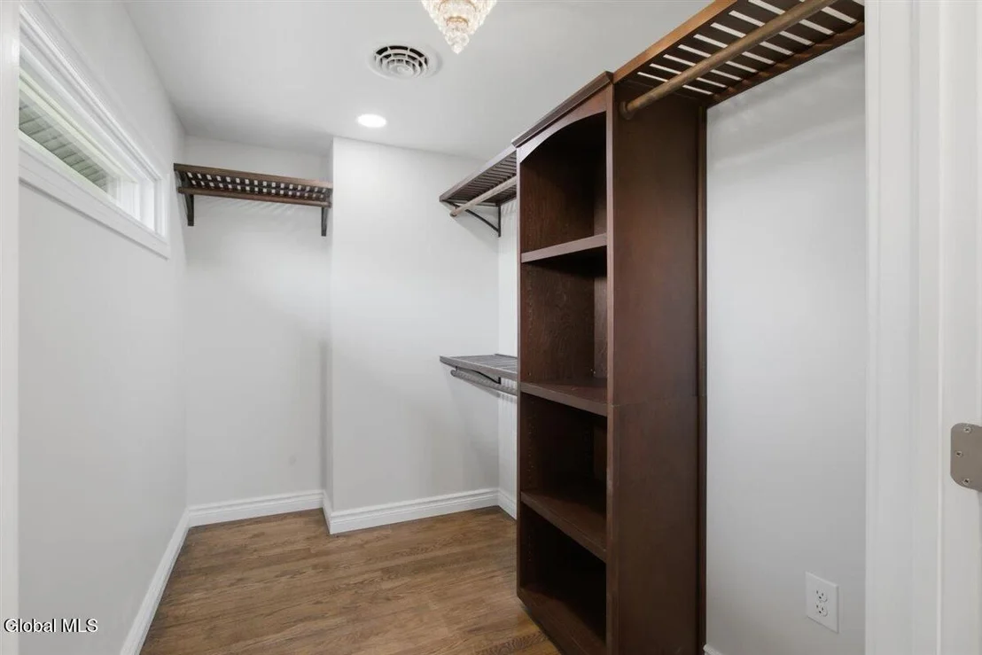 Photo of 335 Maple Road