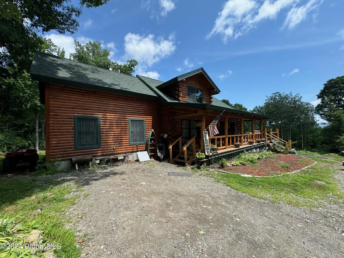 Photo of 75 Forest Way