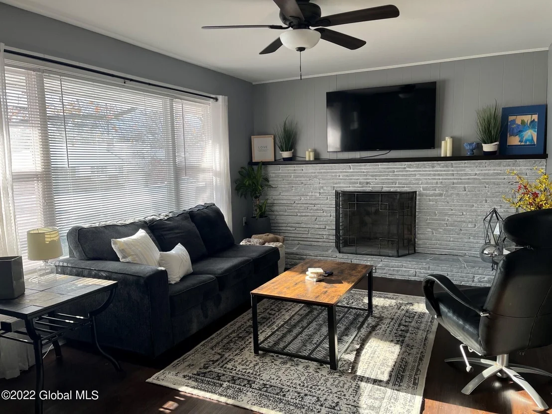 Photo of 1393 Kingston Ave