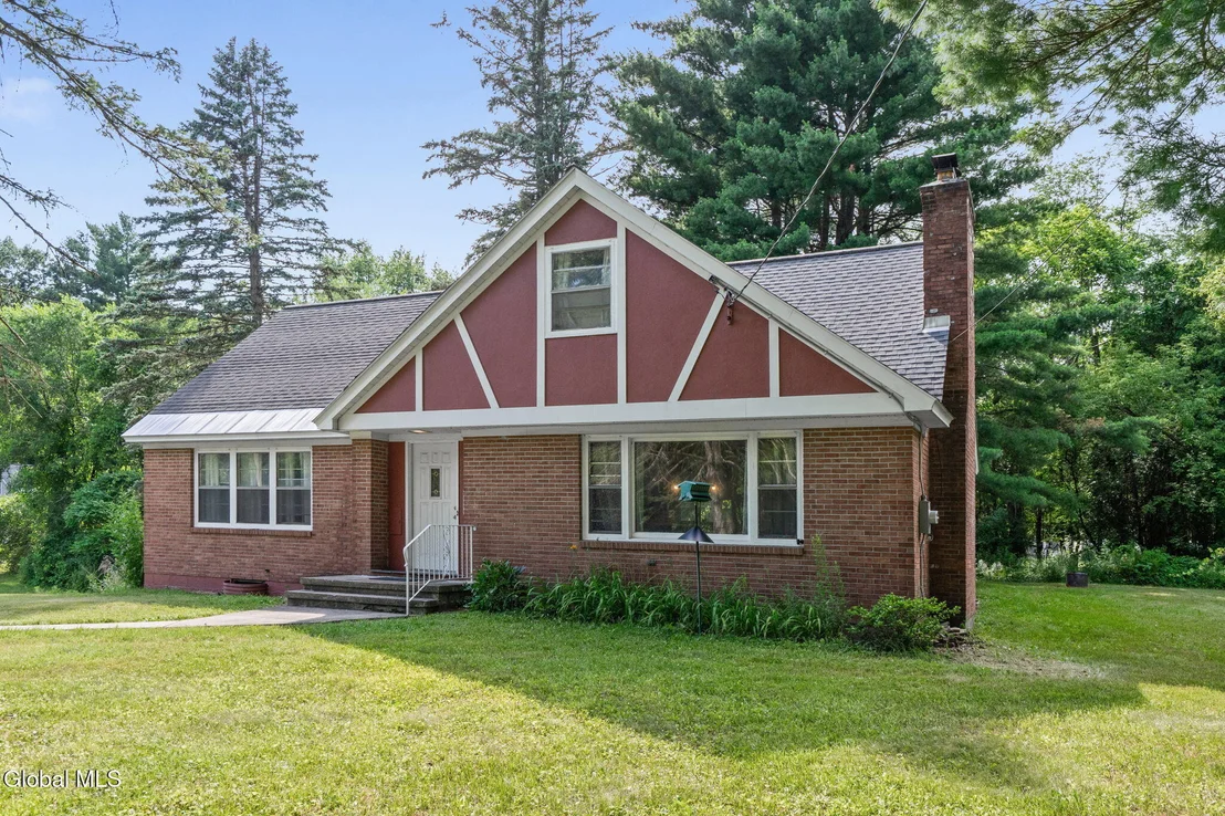Photo of 1079 Winne Road