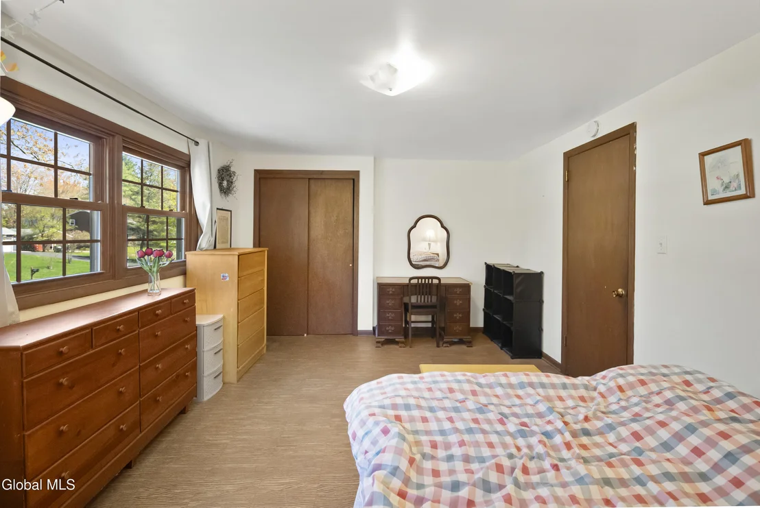 Photo of 141 Birchwood Drive