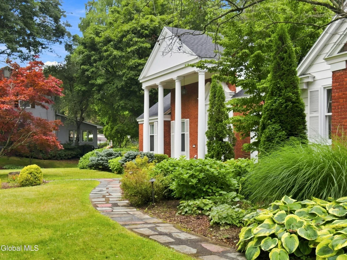 Photo of 7 Macaffer Drive