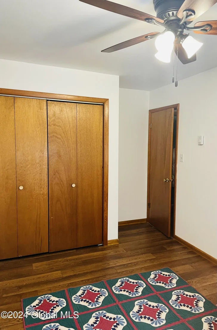 Photo of 8 Wall Street