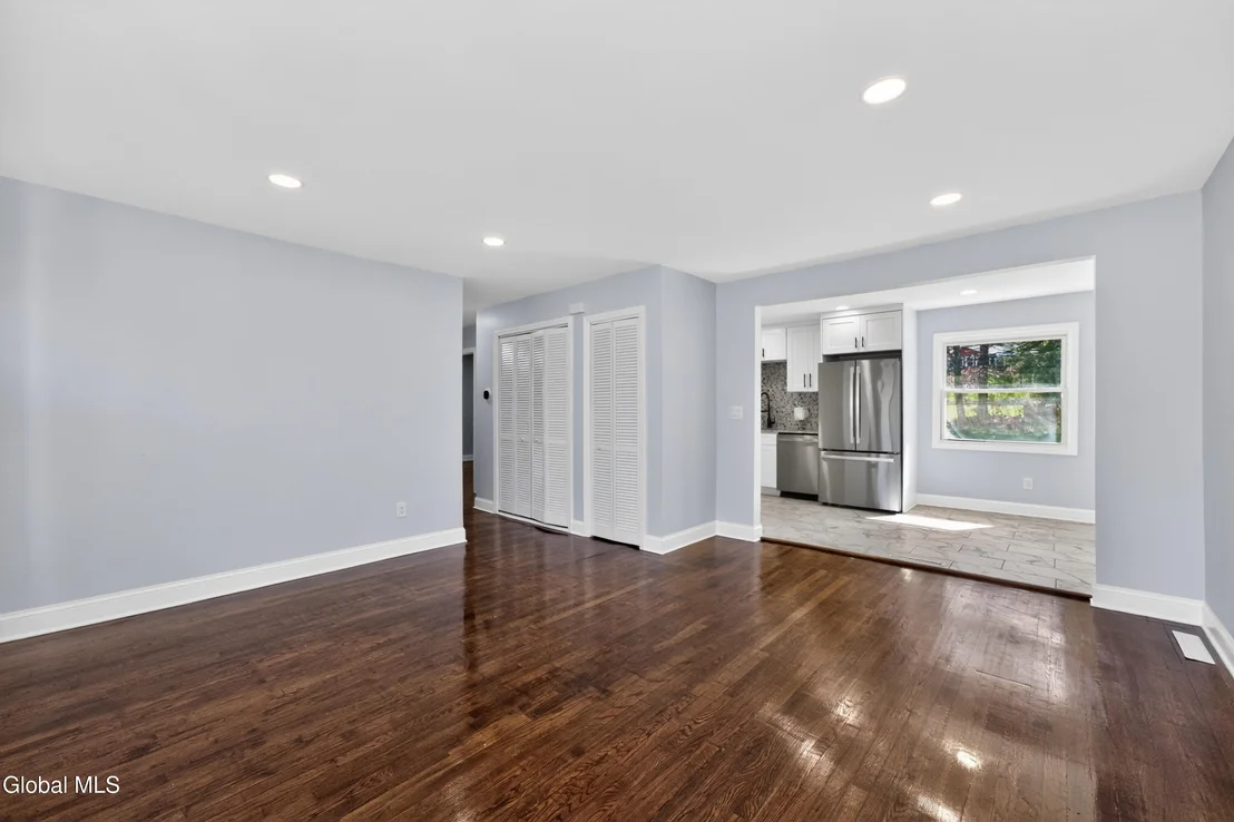 Photo of 253 Vly Road