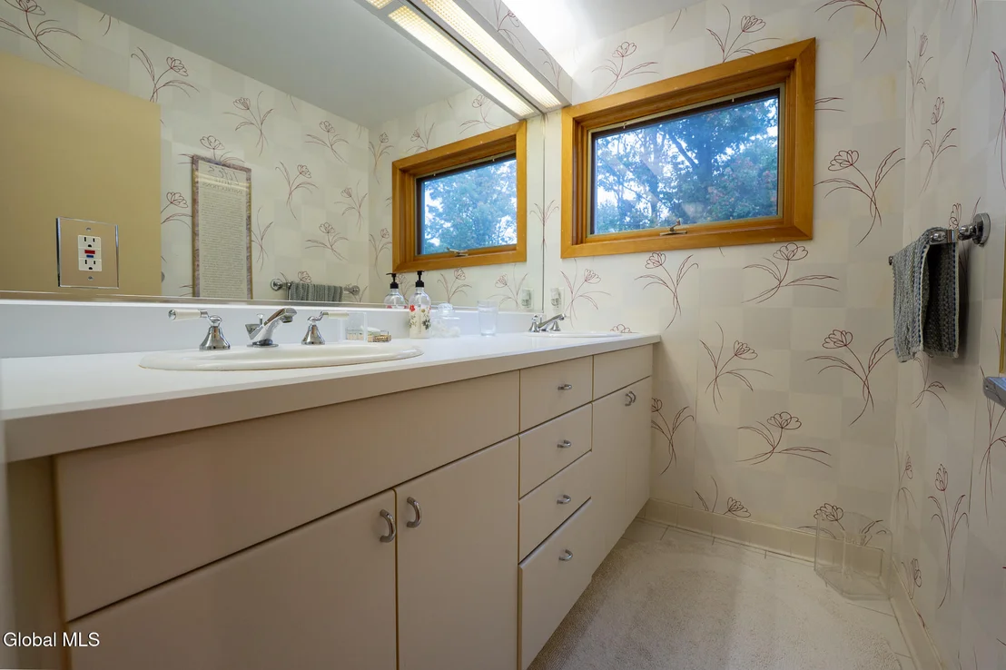 Photo of 219 Forest Haven Drive