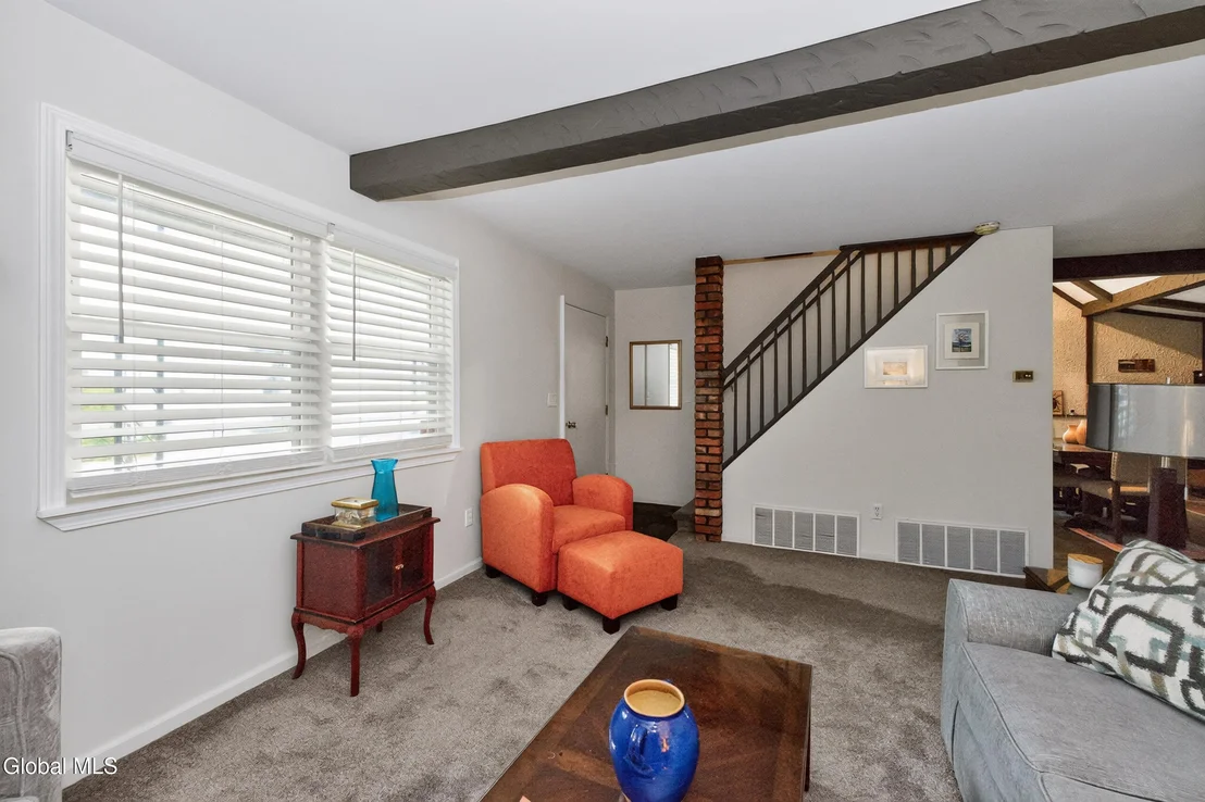 Photo of 341 Princetown Road