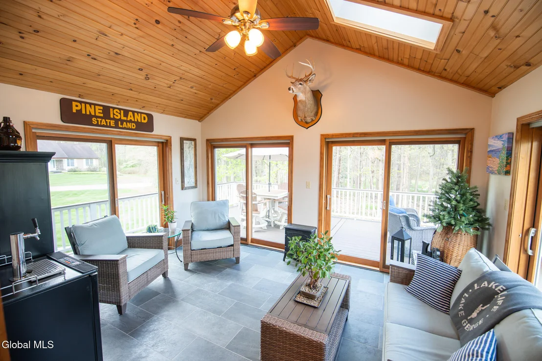 Photo of 15 Cobblestone Drive