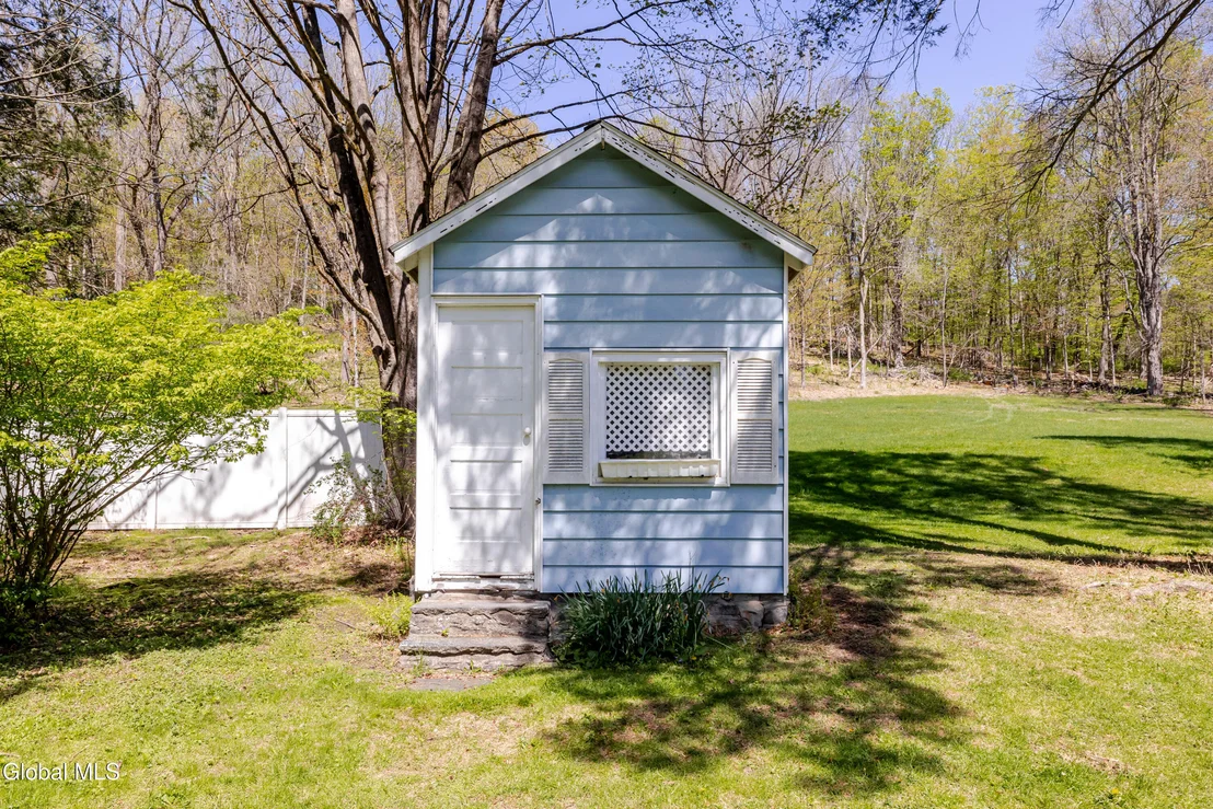 Photo of 330 Pine Bush Road