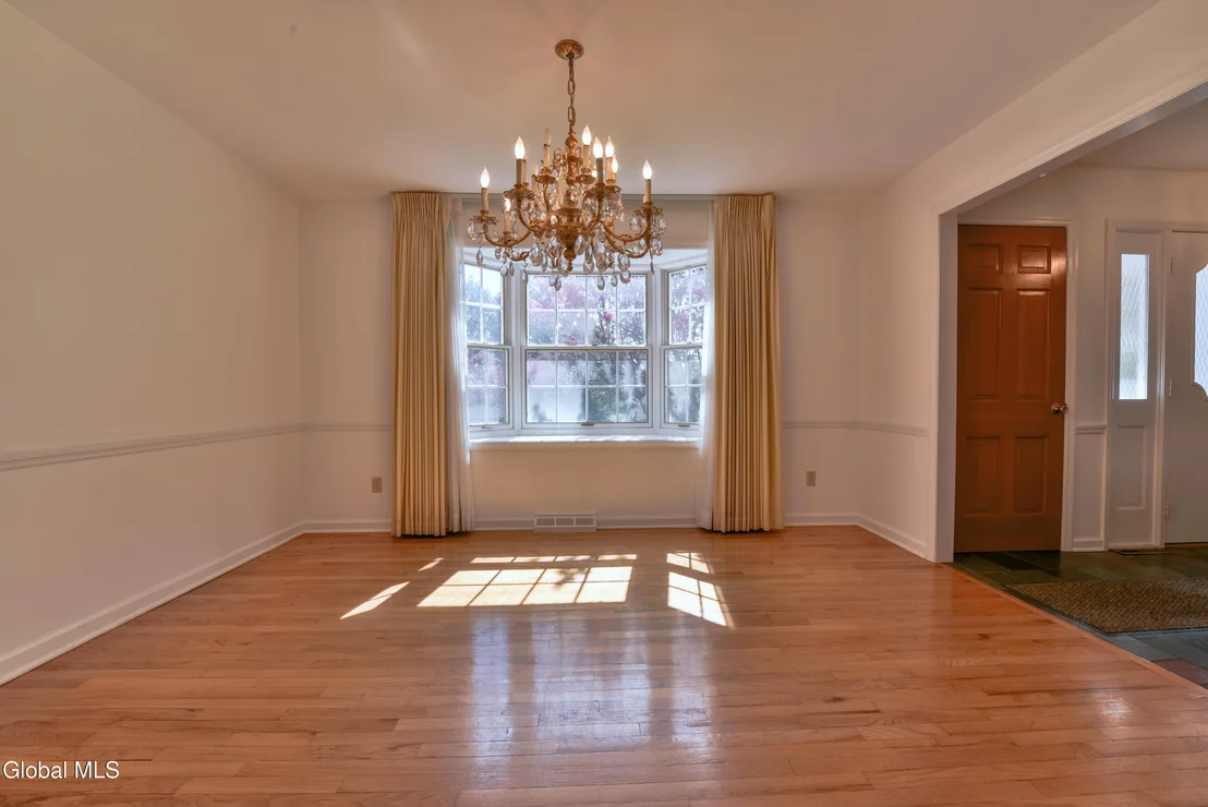 Photo of 1205 Viewmont Drive