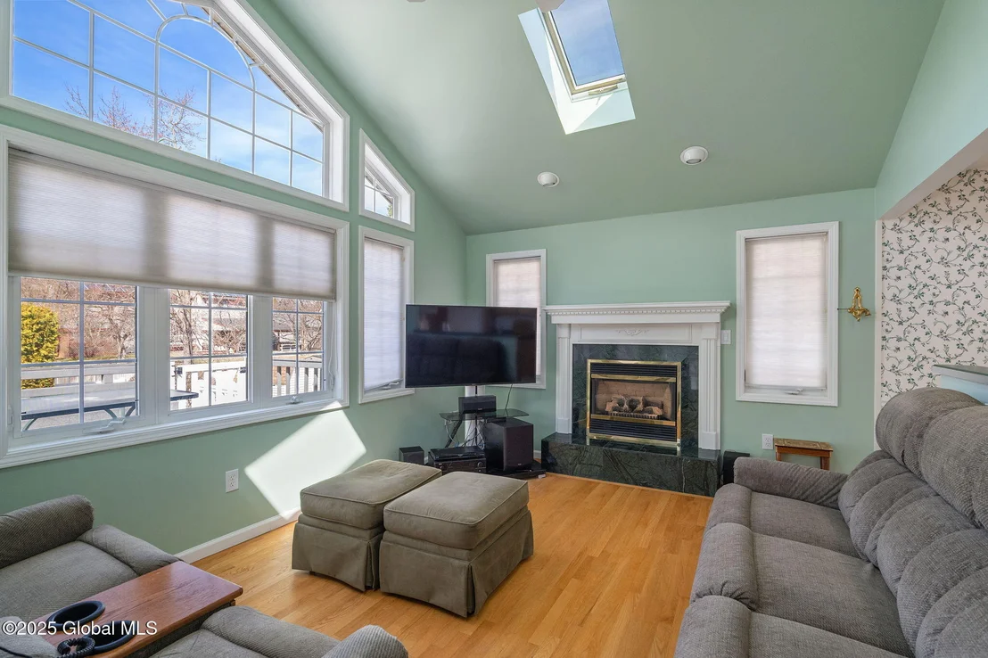 Photo of 1054 Theodore Road