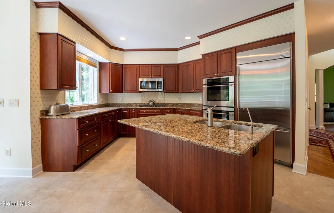 Photo of 10 Whitestone Way