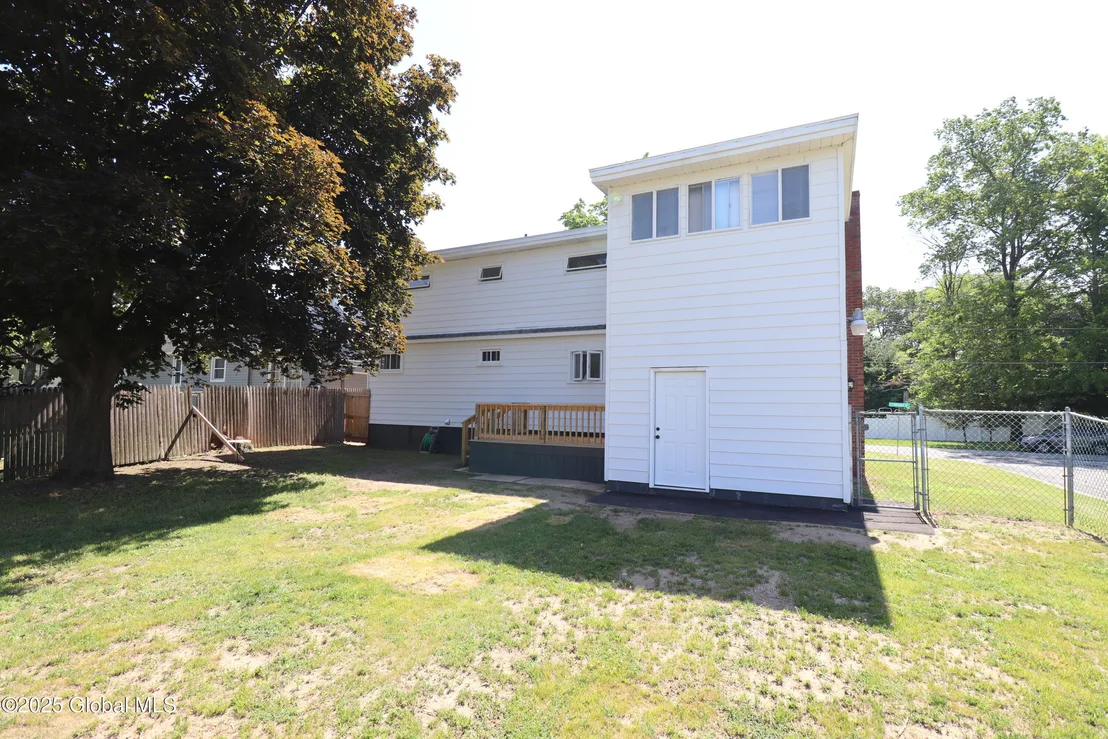 Photo of 1220 Hemlock Street