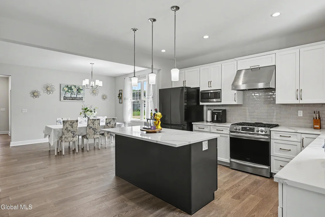 Photo of 30 Greenbrier Way