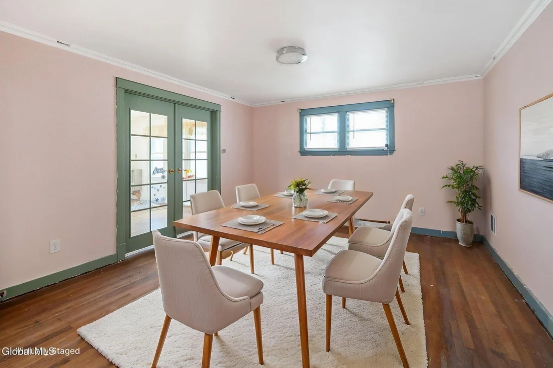 Photo of 137 Washington Avenue