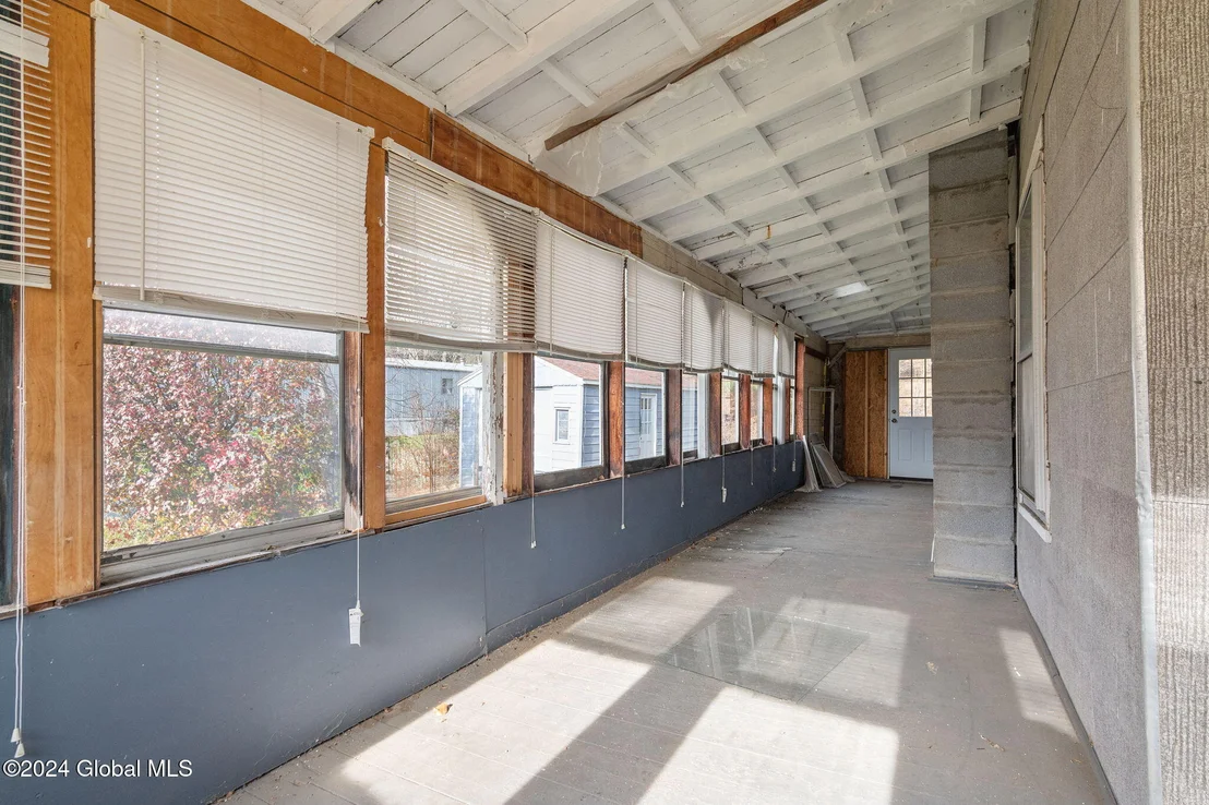 Photo of 285 Main Street