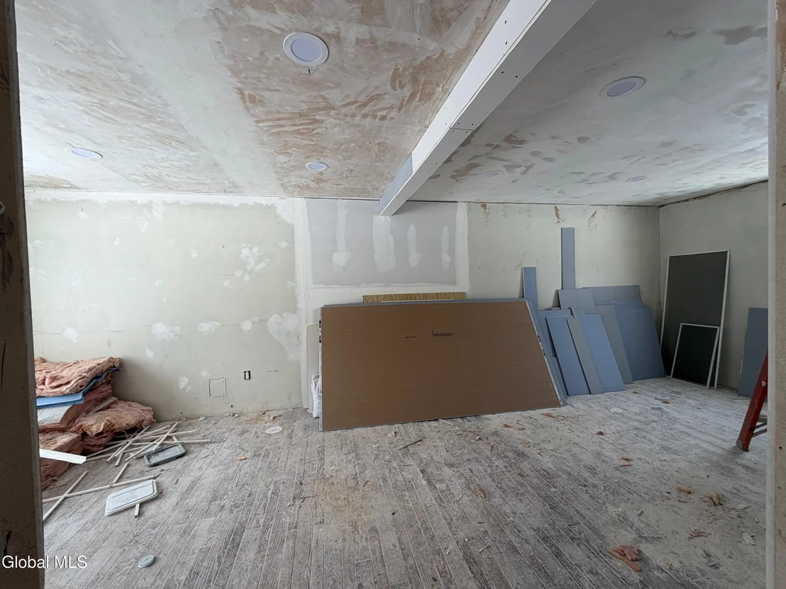 Photo of 404 Black Point Road