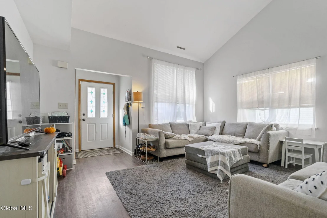 Photo of 13 Weathercrest Drive