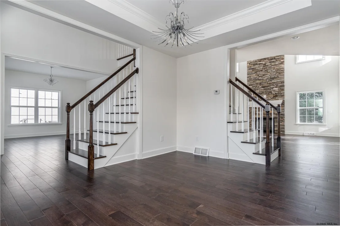 Photo of 23 PINE HOLLOW Drive