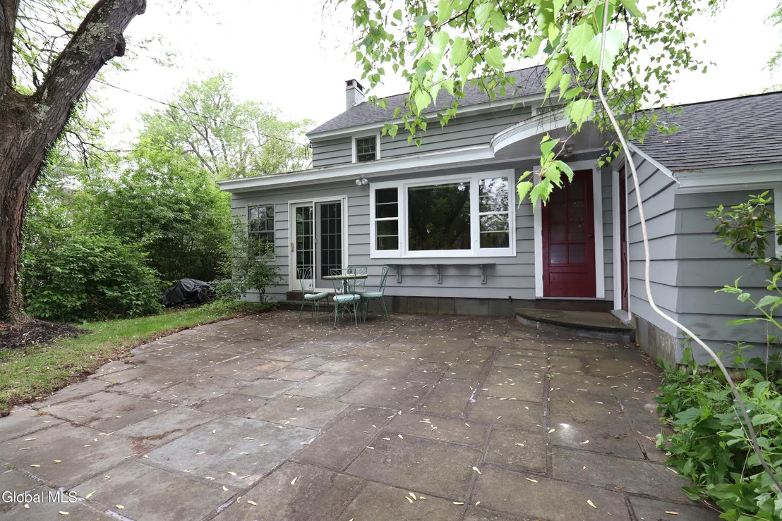 Photo of 2132 Niskayuna Drive