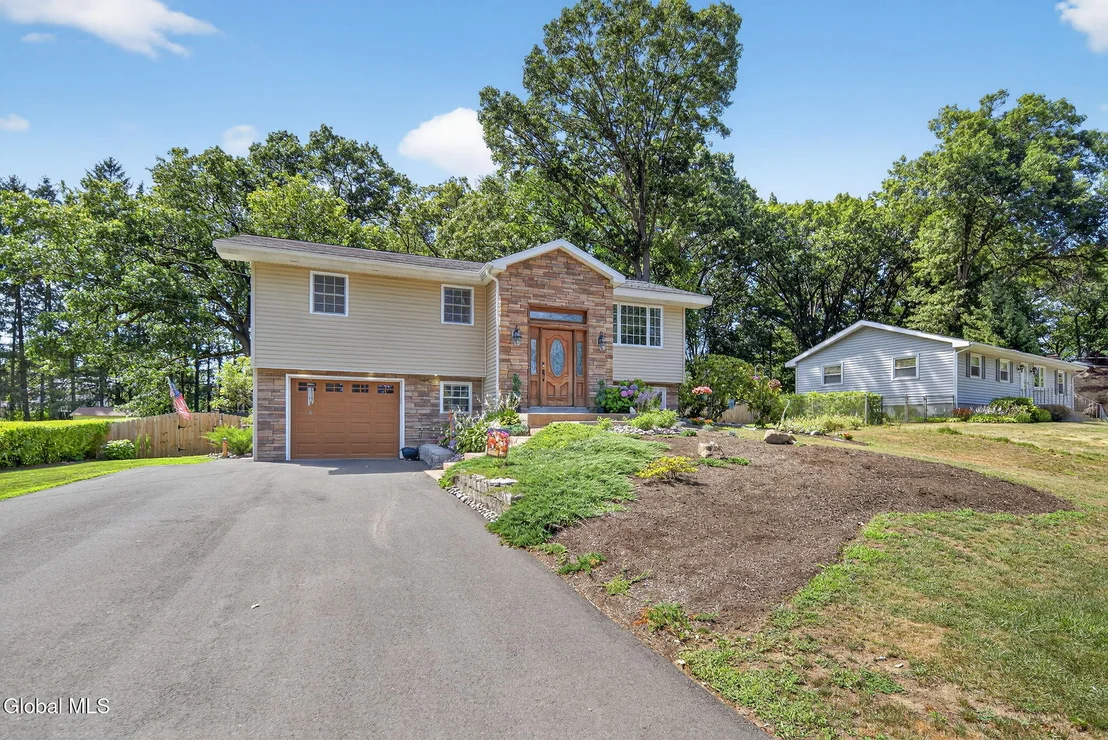 Photo of 1037 Timothy Lane