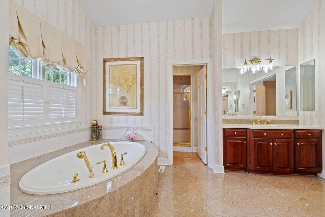 Photo of 428 Ridgehill Road