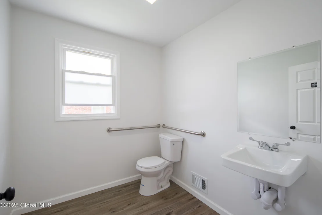 Photo of 135 Freemans Bridge Road