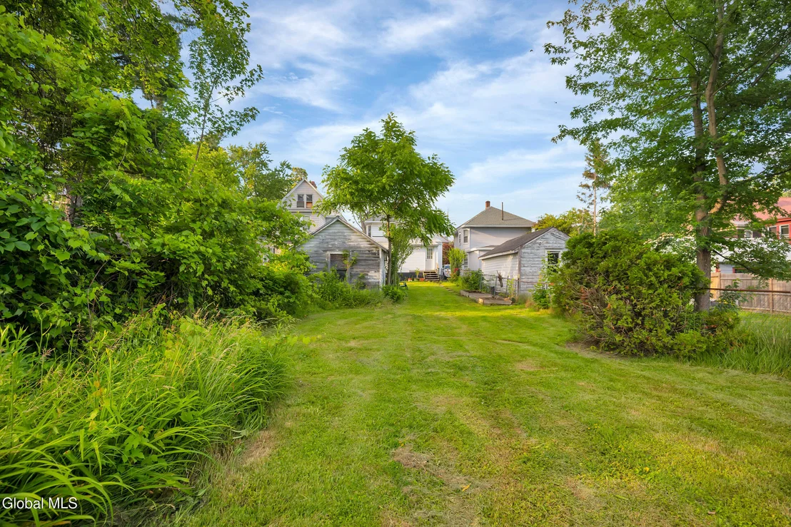 Photo of 1322 Alden Place